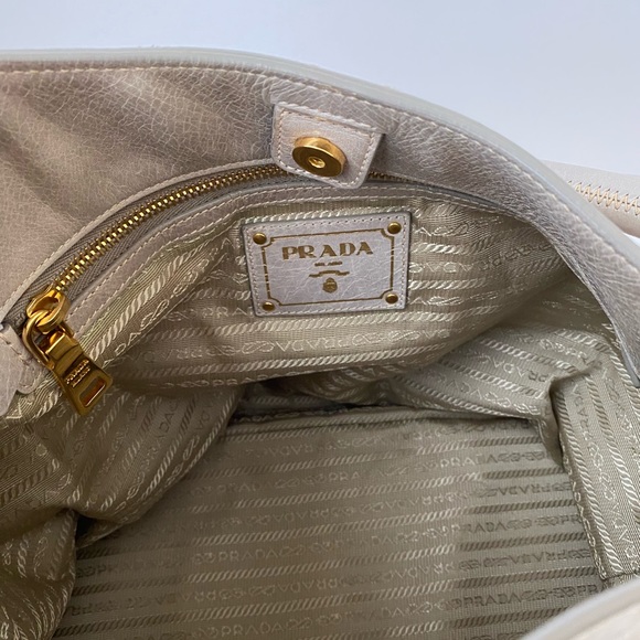 Prada shoulder bag - Picture 6 of 12